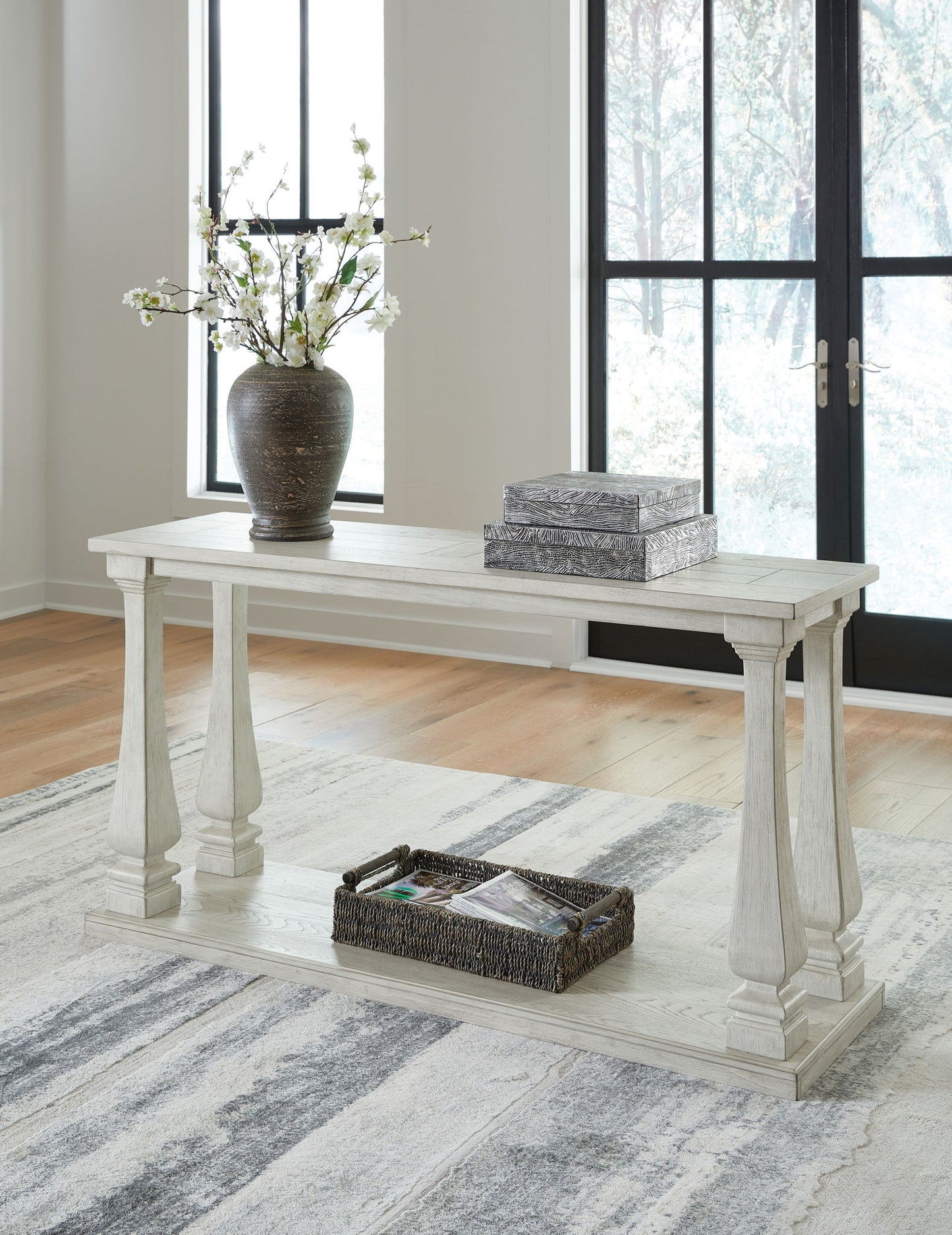 Arlendyne - Sofa Table - Antique White