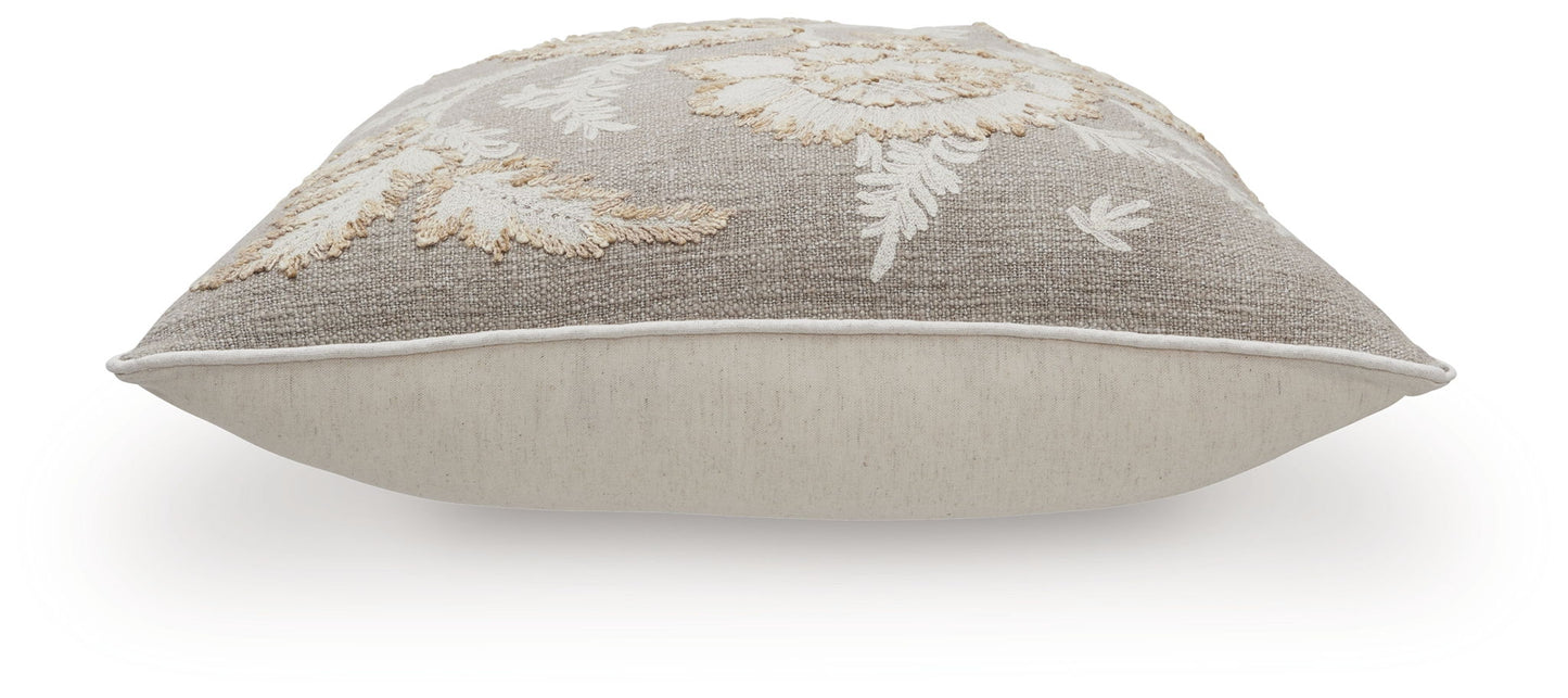Viveka - Pillow