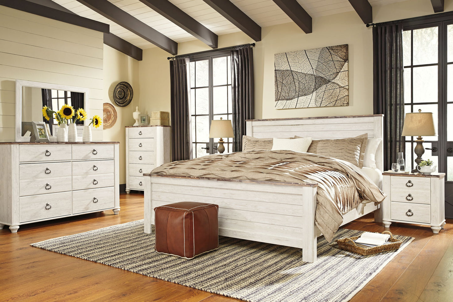 Willowton - Panel Bed